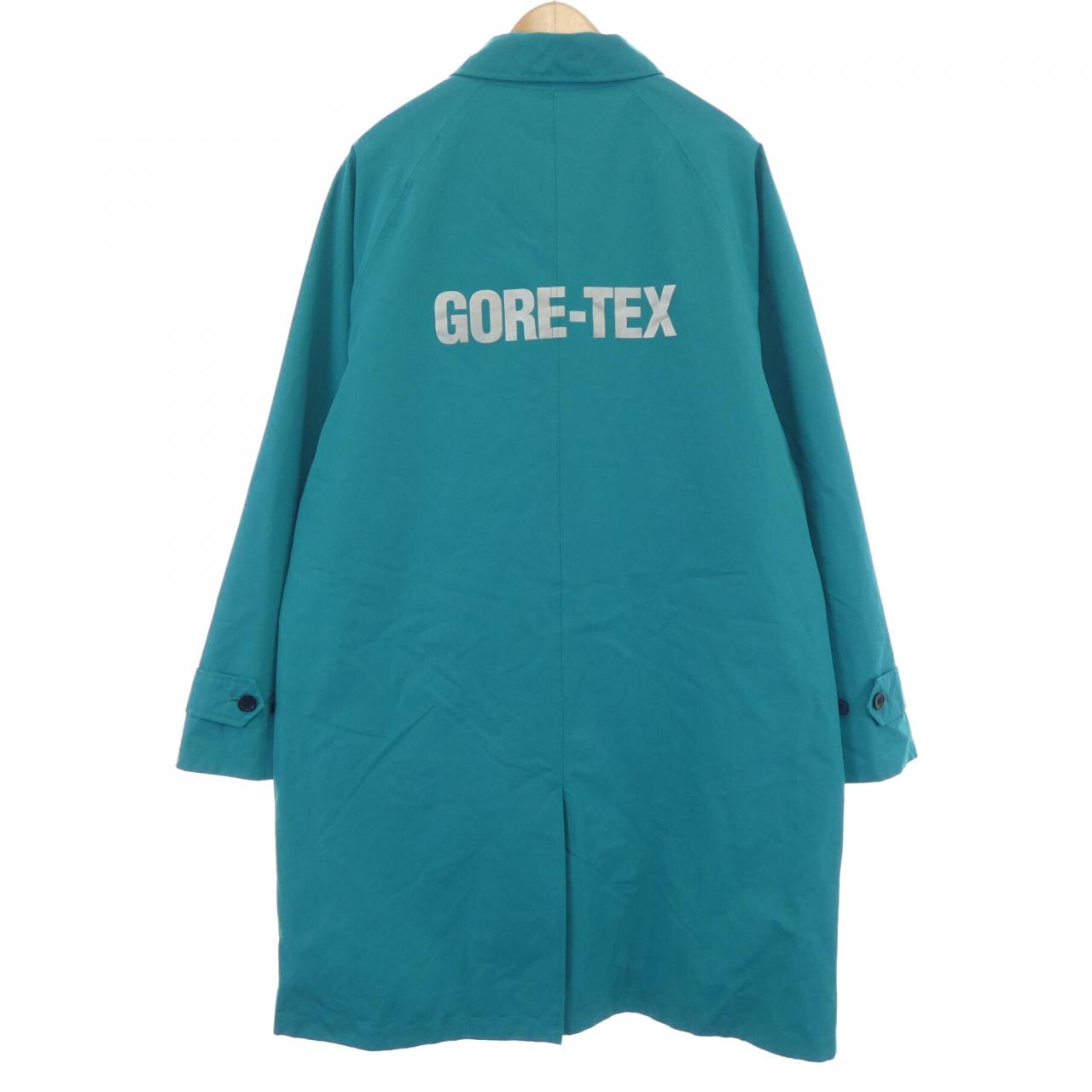 SUPREME超级大衣
