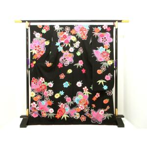 振袖　友禅加工刺繍入り