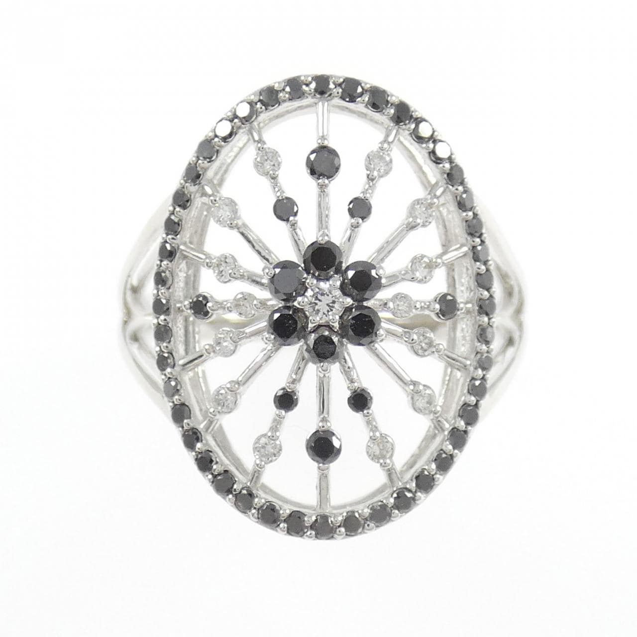 K18WG フラワー ダイヤモンド リング 0.56CT