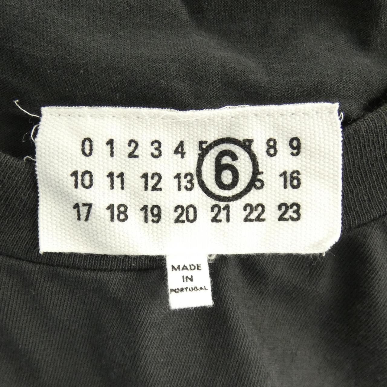 エムエムシックス MM6 S52GC0334　 Tシャツ