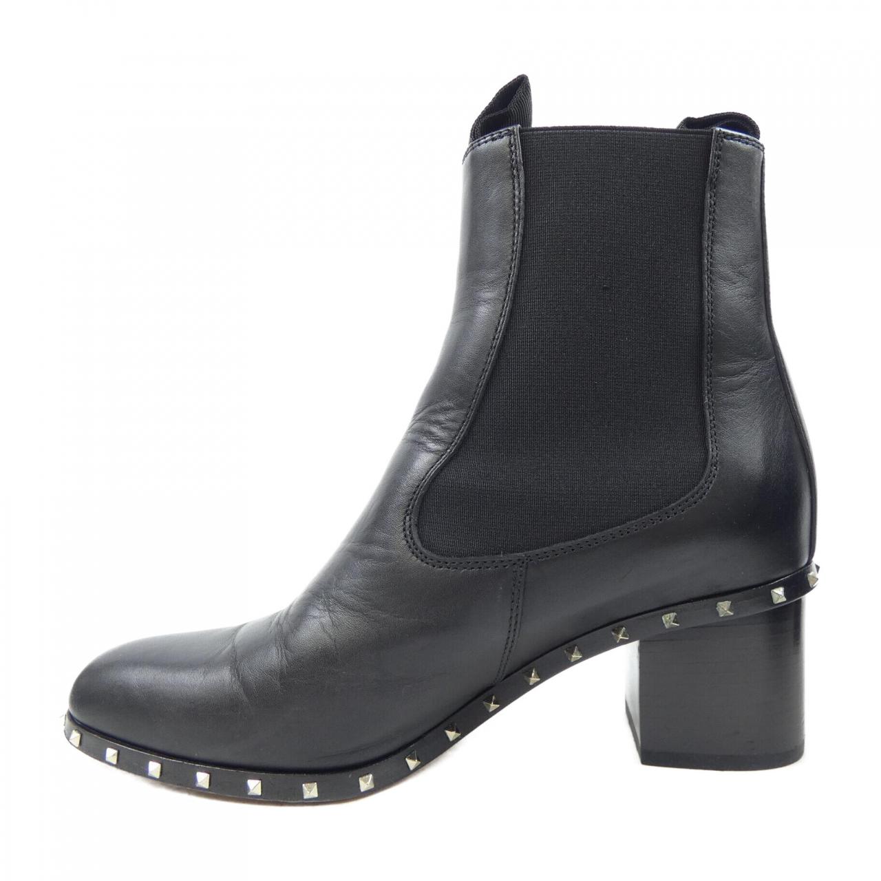 VALENTINO GARAVANI Garavani boots