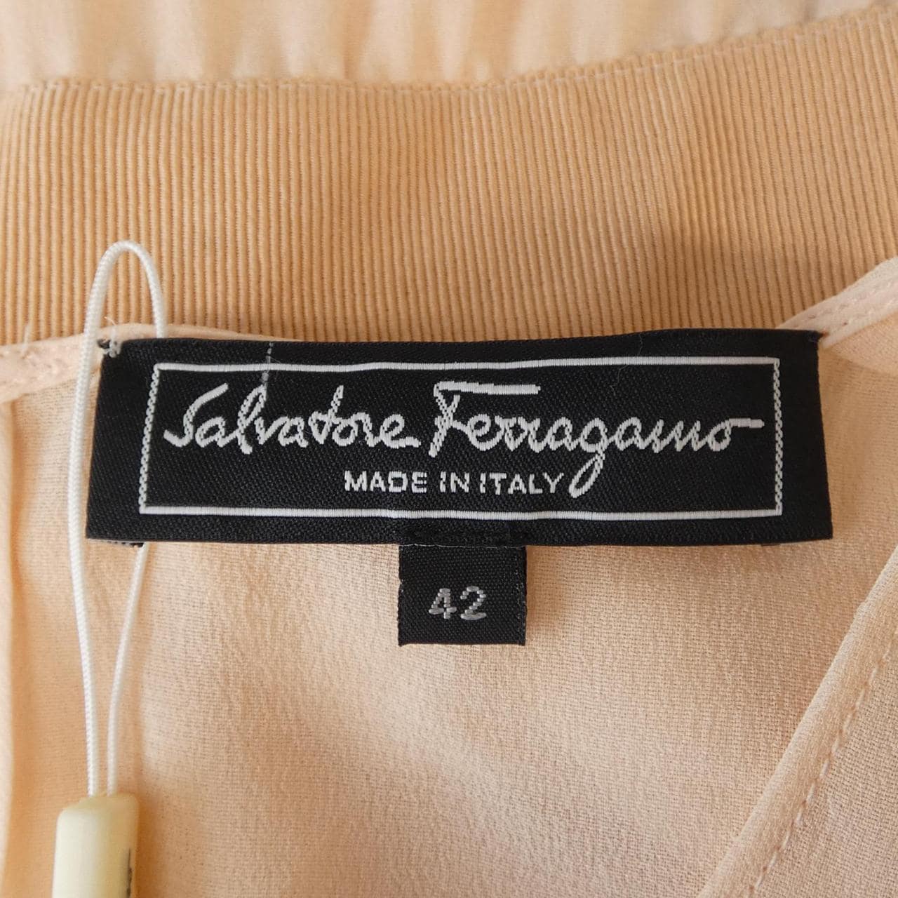 サルヴァトーレフェラガモ SALVATORE FERRAGAMO ワンピース