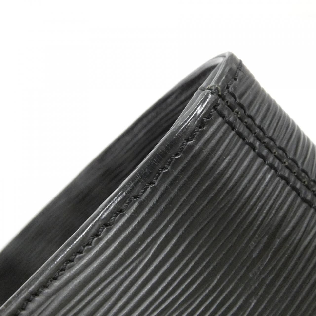 ルイヴィトン エピ ヴァヴァン バッグ