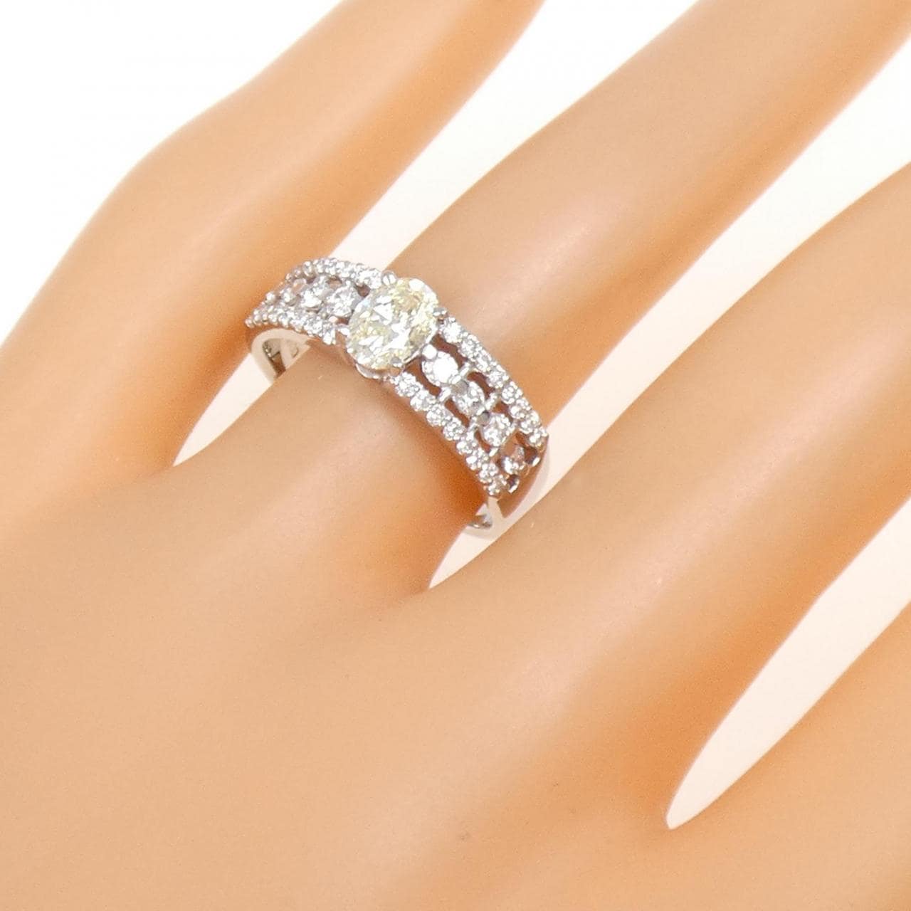 PT900 ダイヤモンド リング 0.562CT