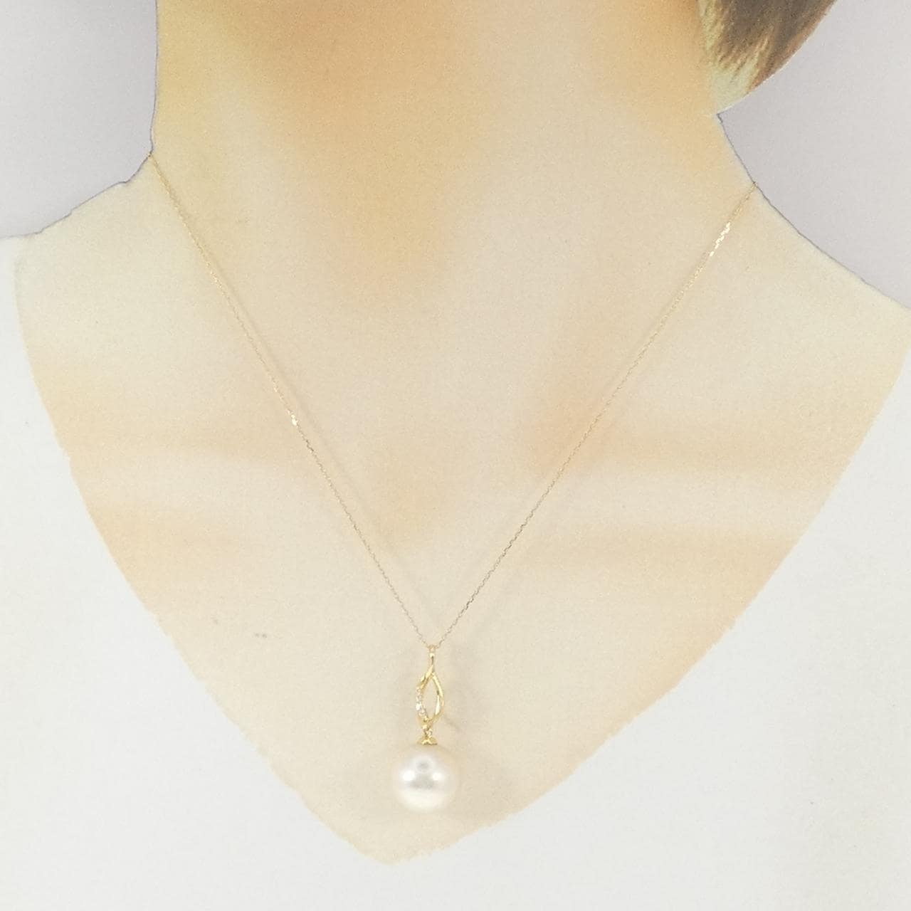 K18YG 白蝶パール ネックレス 13.4mm