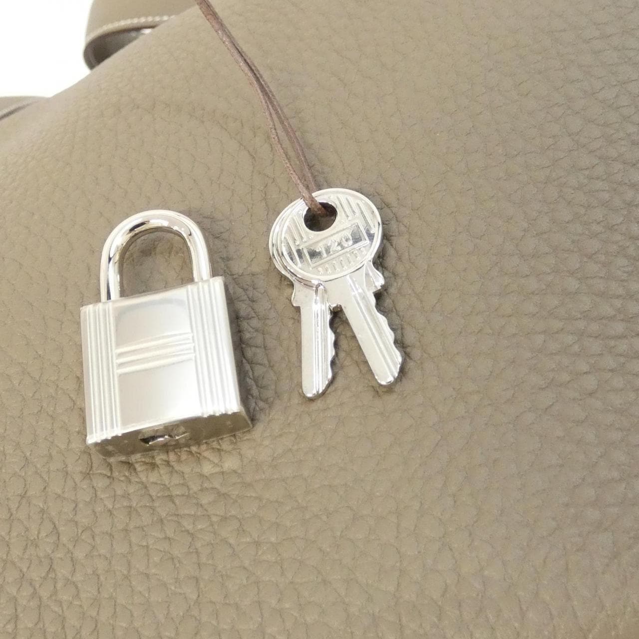 エルメス ピコタン ロック MM 060991CK バッグ