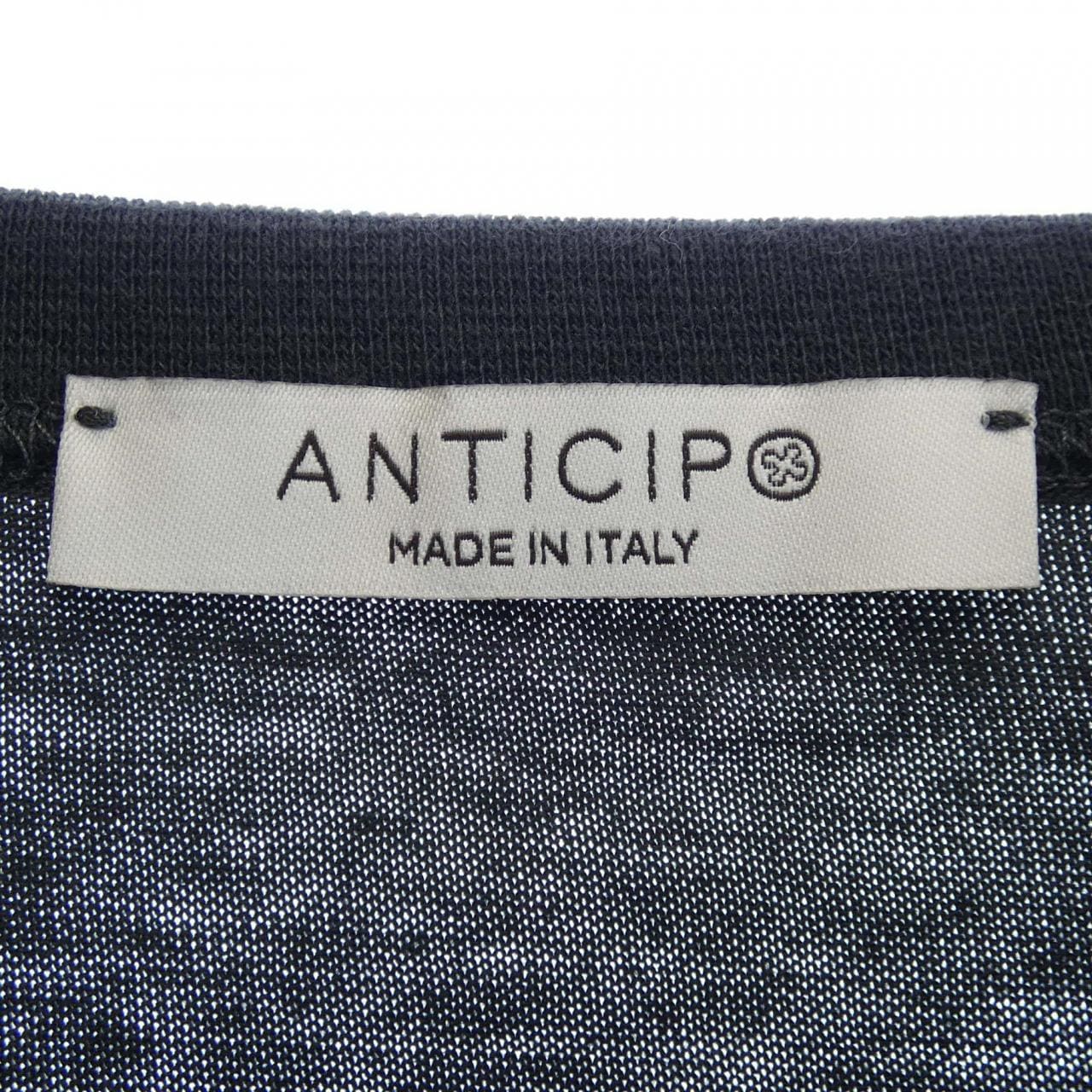 アンティーチポ ANTICIPO Tシャツ