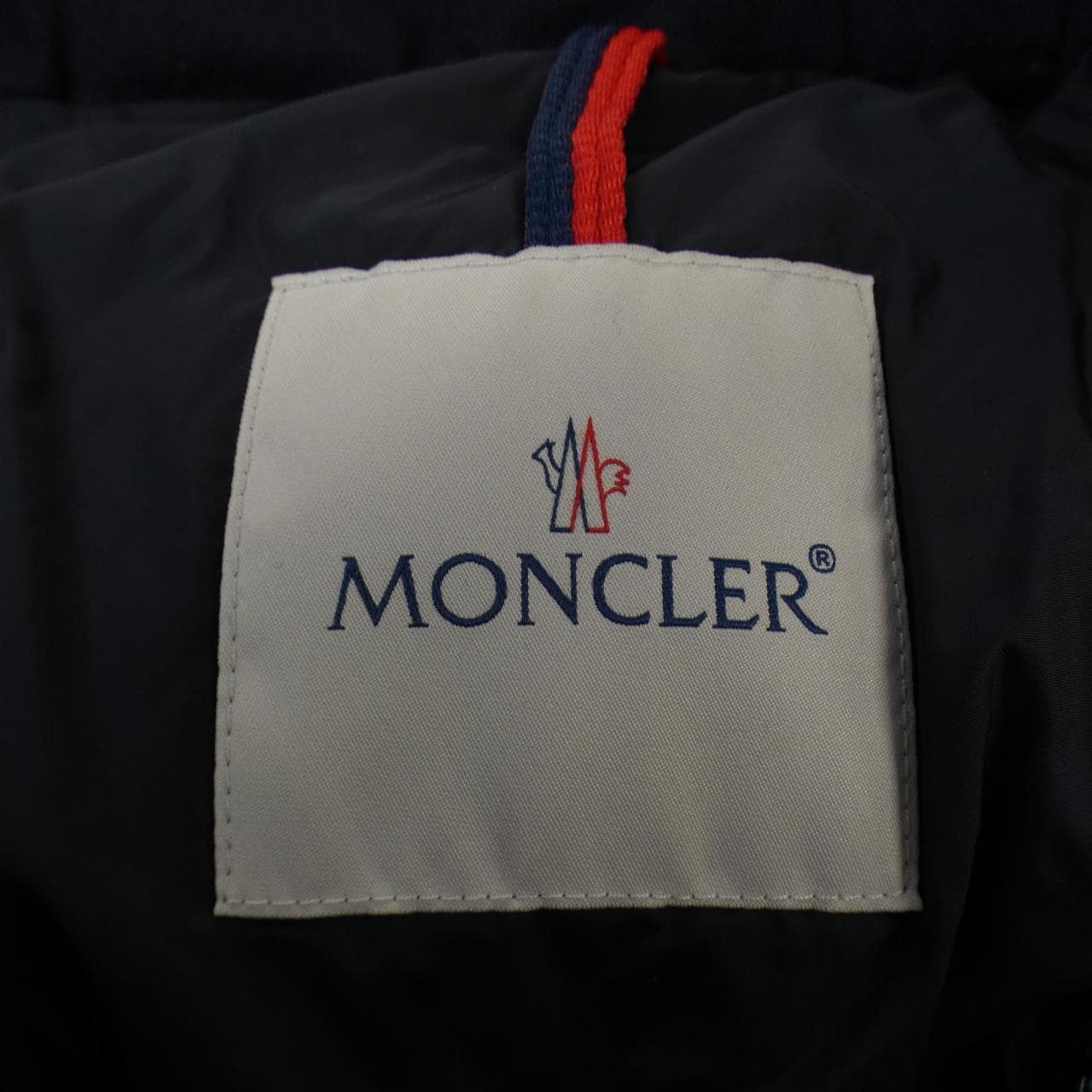 モンクレール MONCLER ダウンジャケット