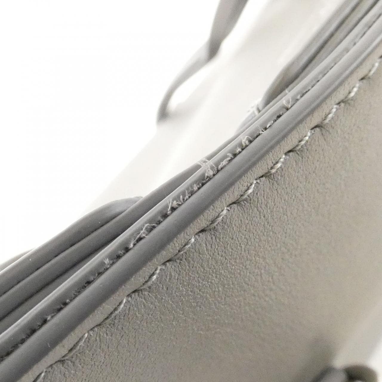 バレンシアガ ハンプトン ミニ 813362 2ABAW バッグ