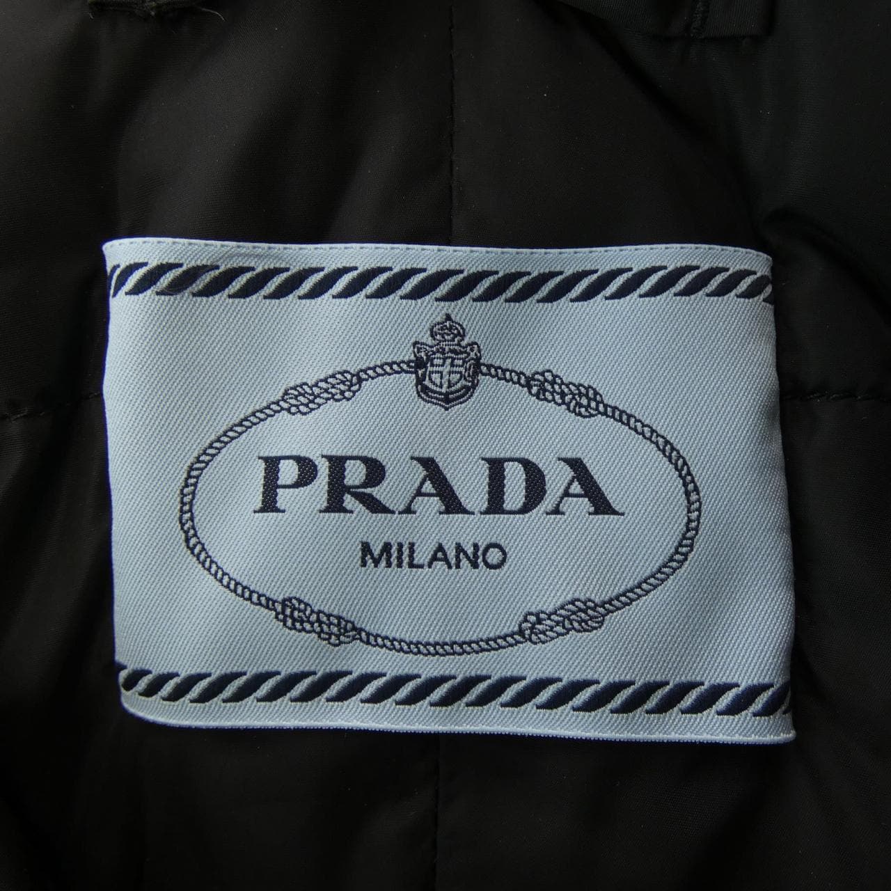 プラダ PRADA ダウンコート