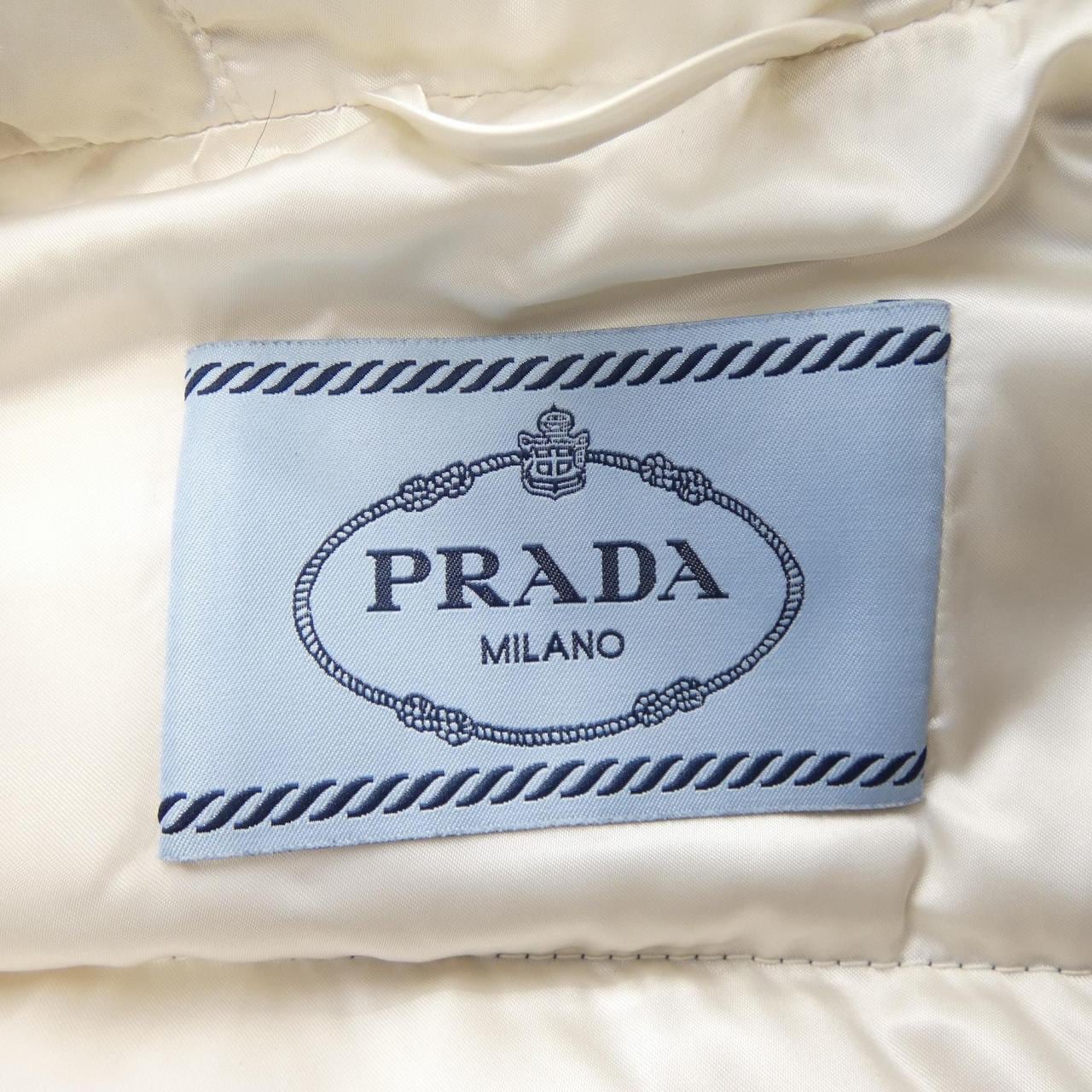 プラダ PRADA ダウンジャケット