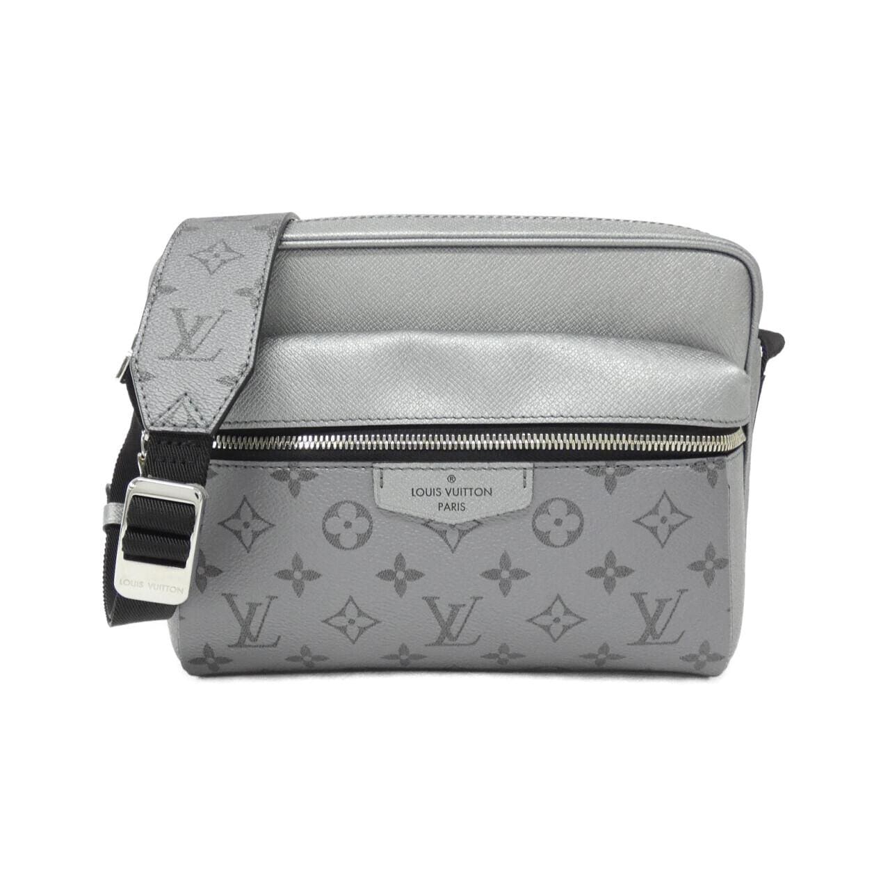 LOUIS VUITTON Taiga Rama 户外邮差包 M30830 单肩包