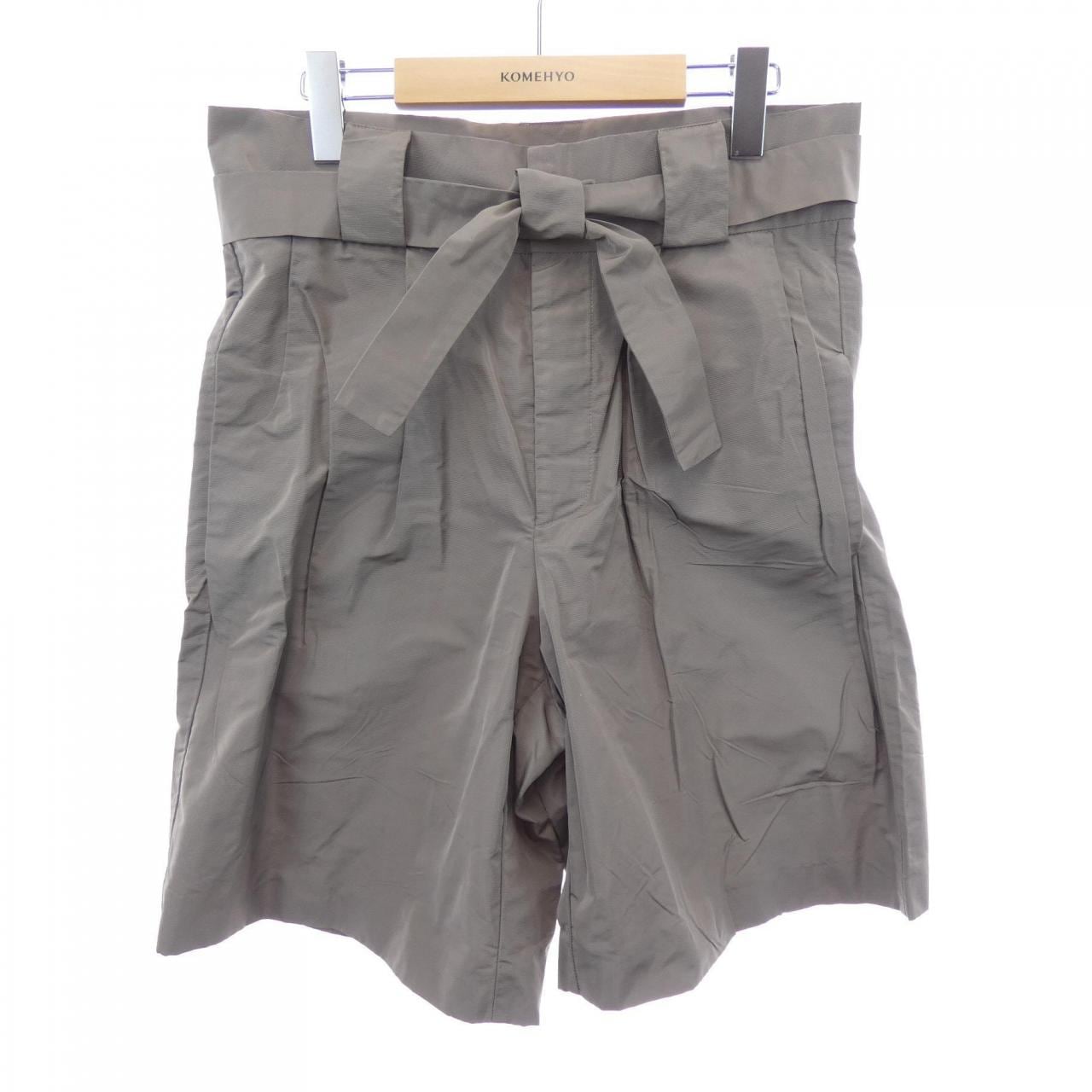 ミュウミュウ MIU MIU ショートパンツ