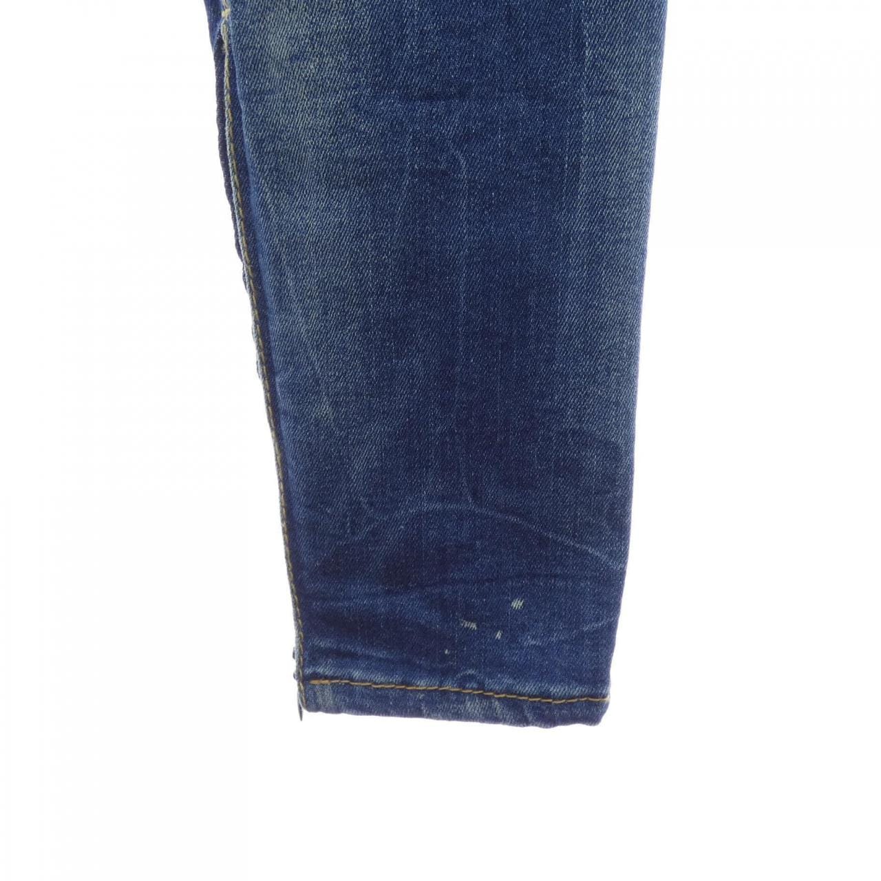 ディースクエアード DSQUARED2 S75LA0812 S30505 ジーンズ