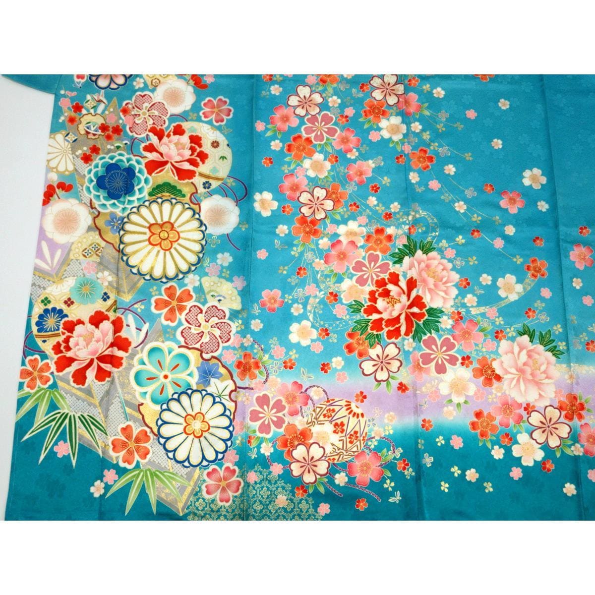 【未使用品】振袖　友禅金彩加工　刺繍入りボカシ染