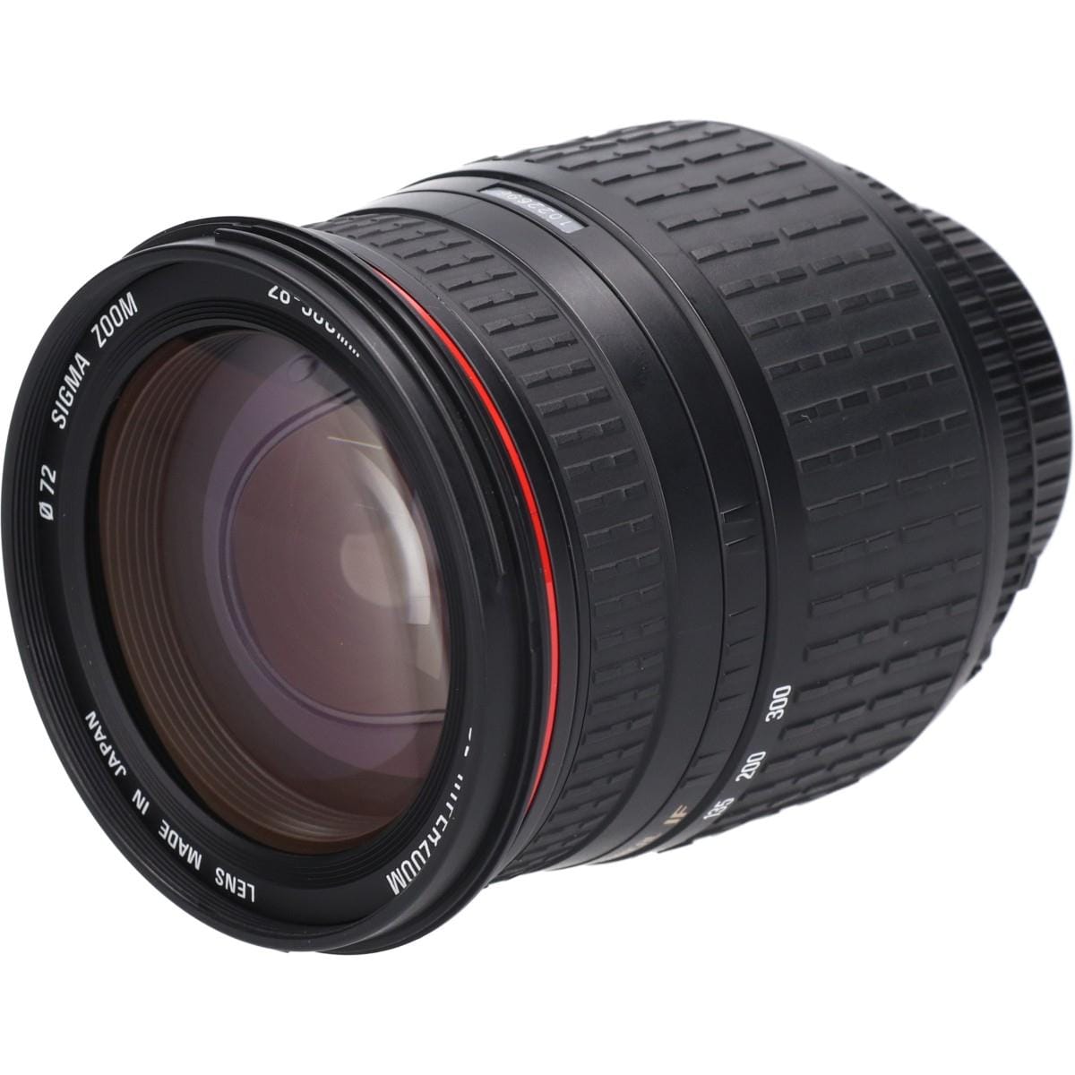 ニコン２８－３００ｍｍ　Ｆ３．５－６．３