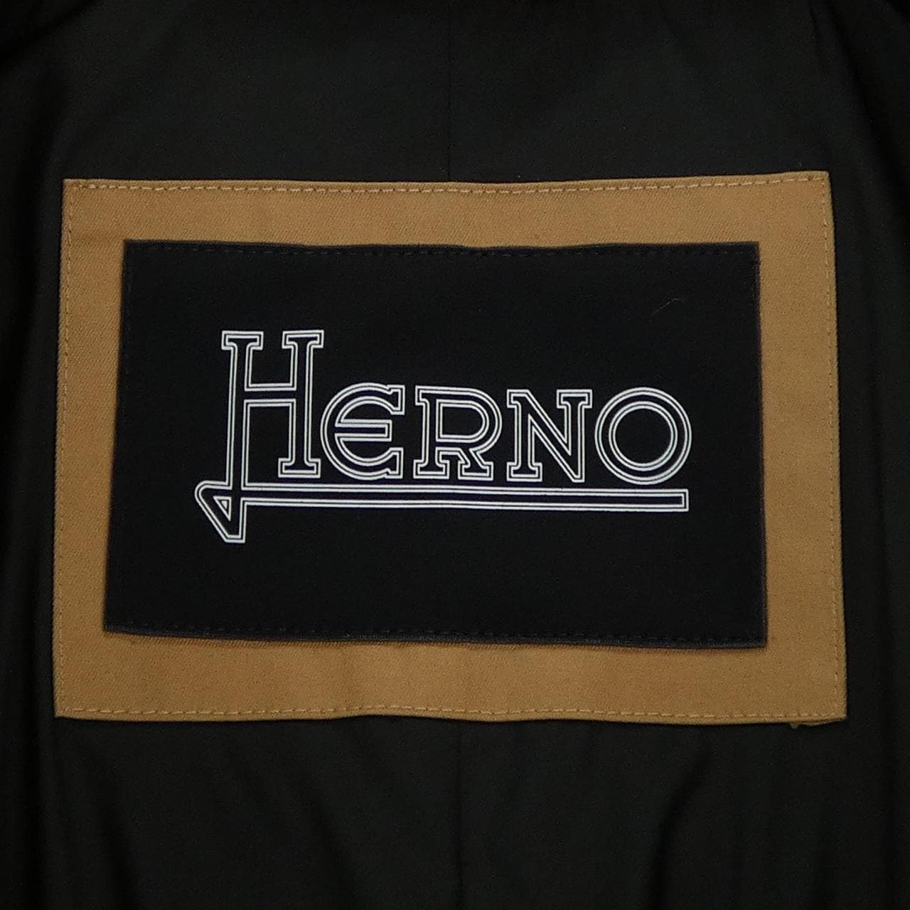 ヘルノ Herno CA000187U コート