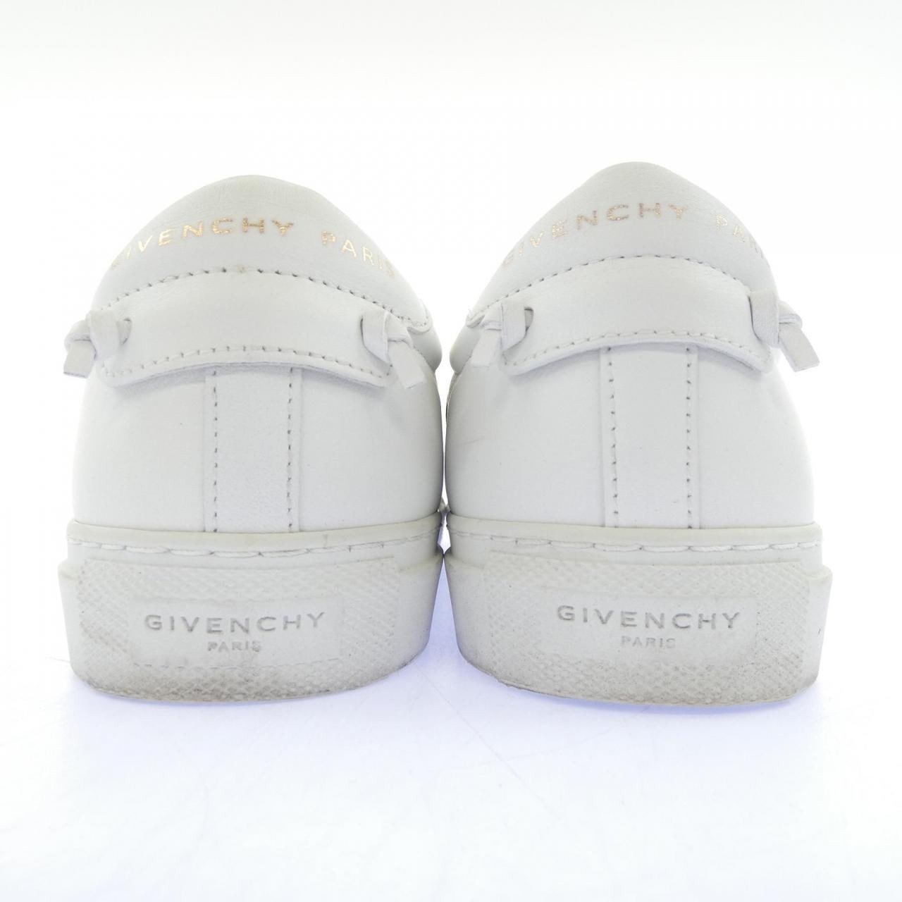 ジバンシー GIVENCHY スニーカー