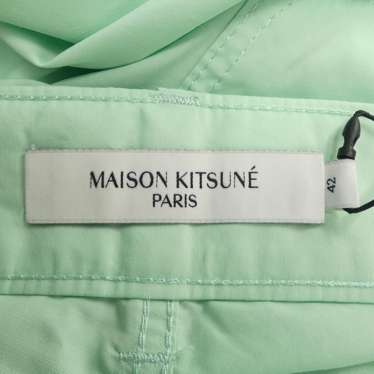 メゾンキツネ MAISON KITSUNE ショートパンツ