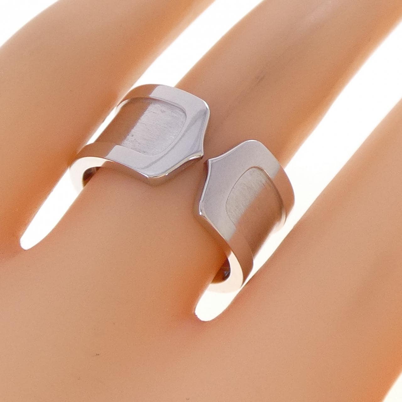 カルティエ 750WG リング