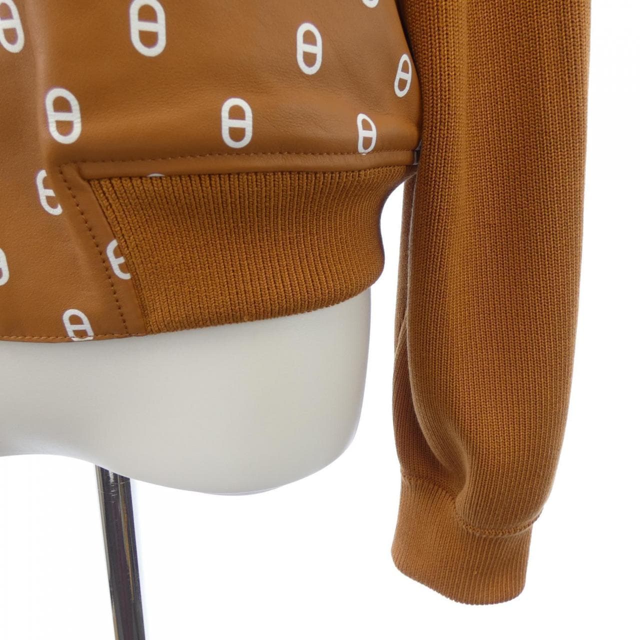 エルメス HERMES CHAINE D'ANCRE 4E1229DT レザージャケット