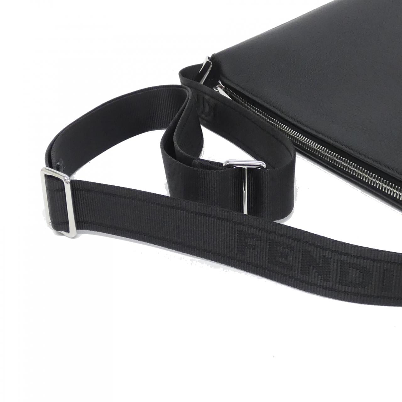 フェンディ フェンディ メロン スモール 7VA635 ASIH ショルダーバッグ