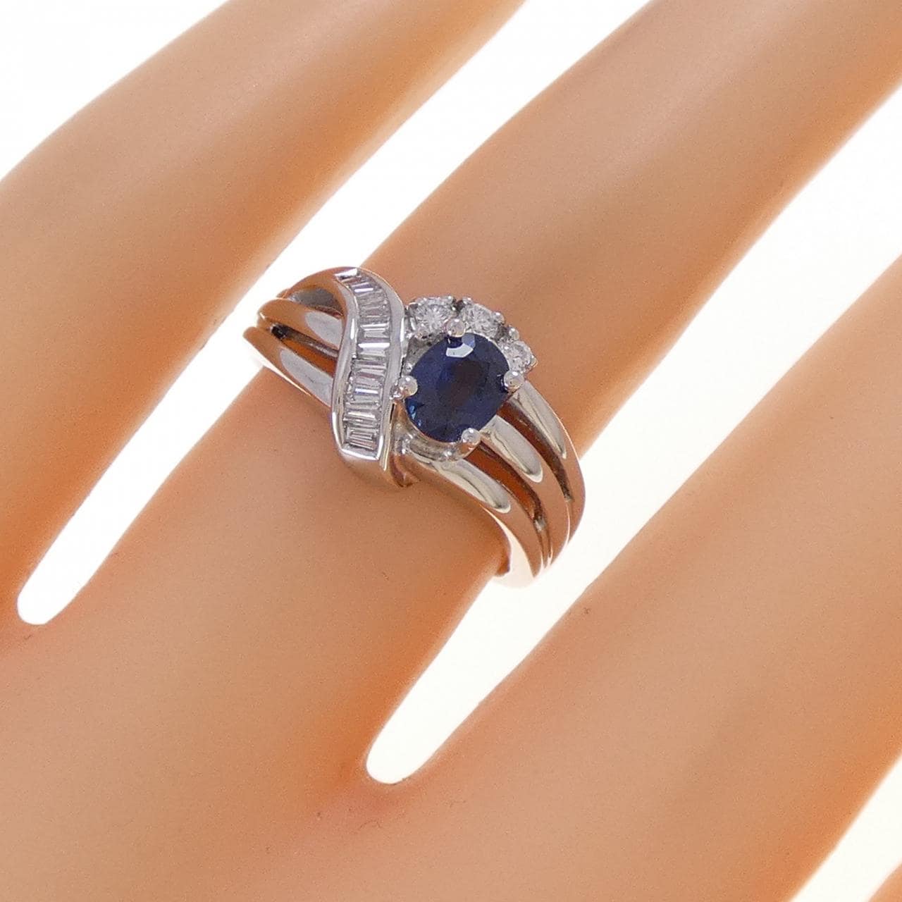 PT900 サファイヤ リング 0.55CT