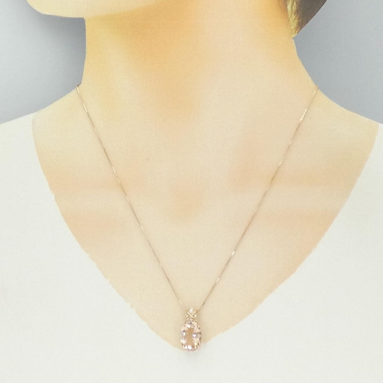 K18PG モルガナイト ネックレス 4.41CT