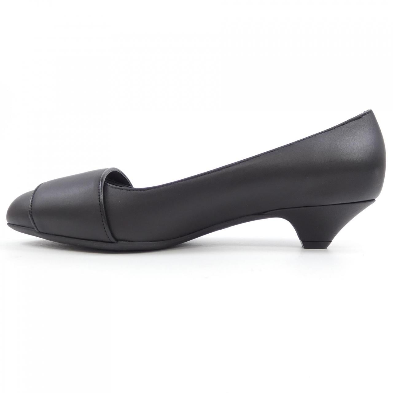 サルヴァトーレフェラガモ SALVATORE FERRAGAMO パンプス