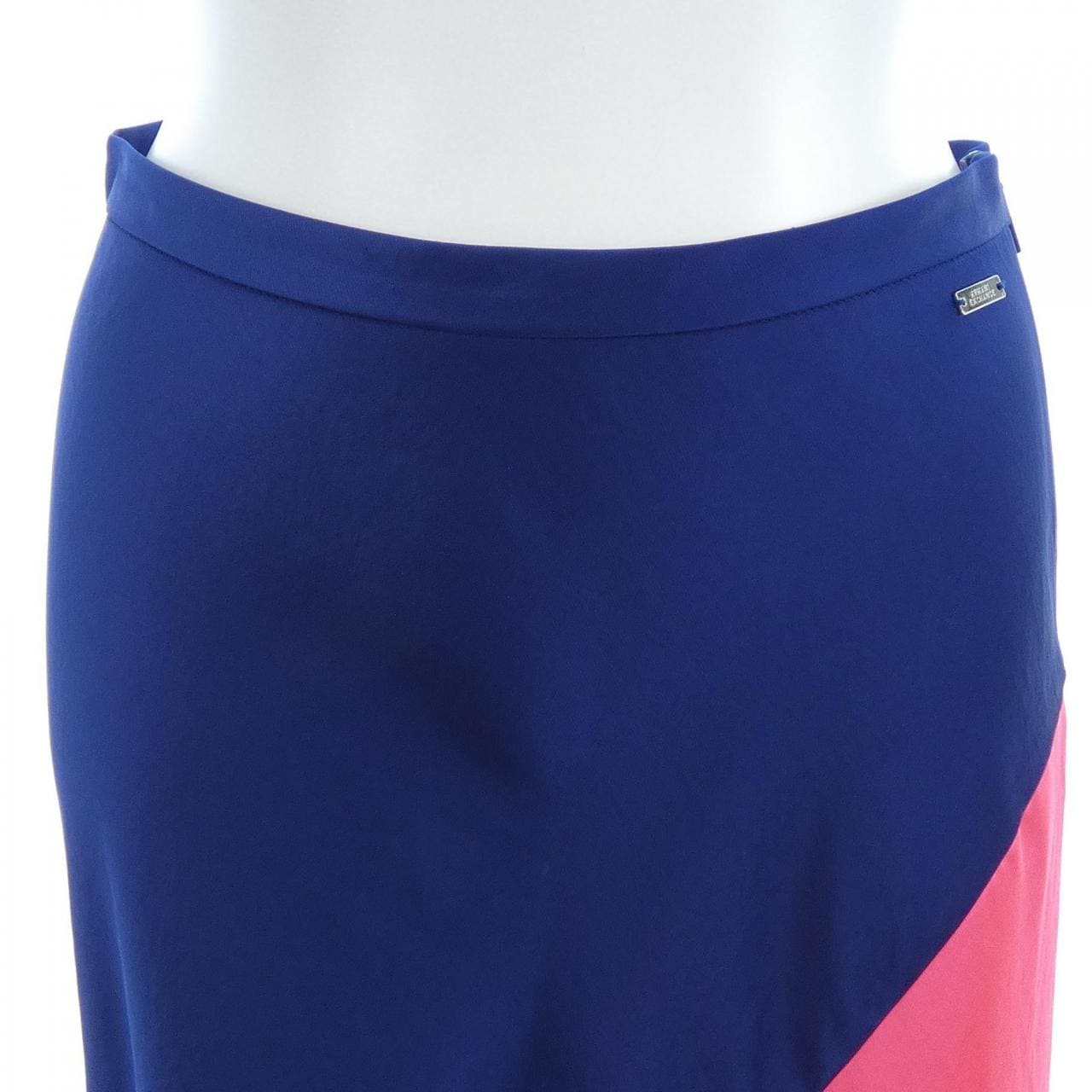 アルマーニ エクスチェンジ ARMANI EXCHANGE スカート