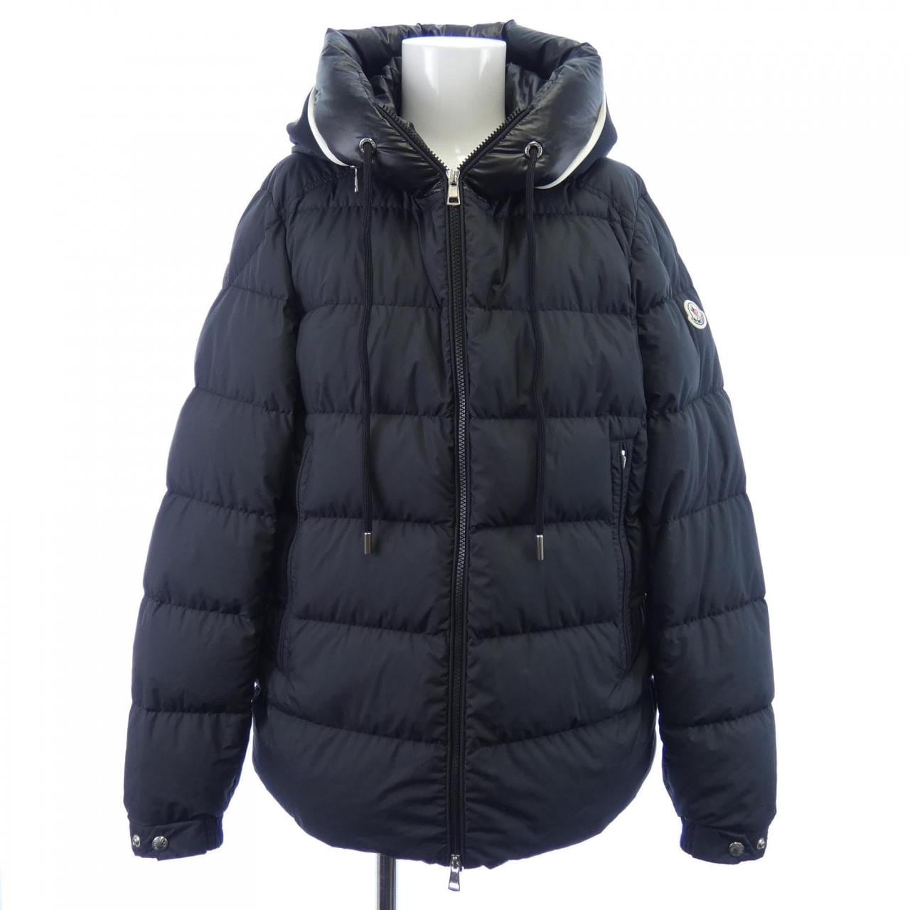 モンクレール MONCLER ダウンジャケット