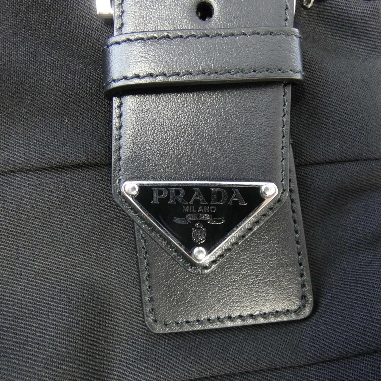 Prada PRADA三角LOGO P123UE S221 155E裙子