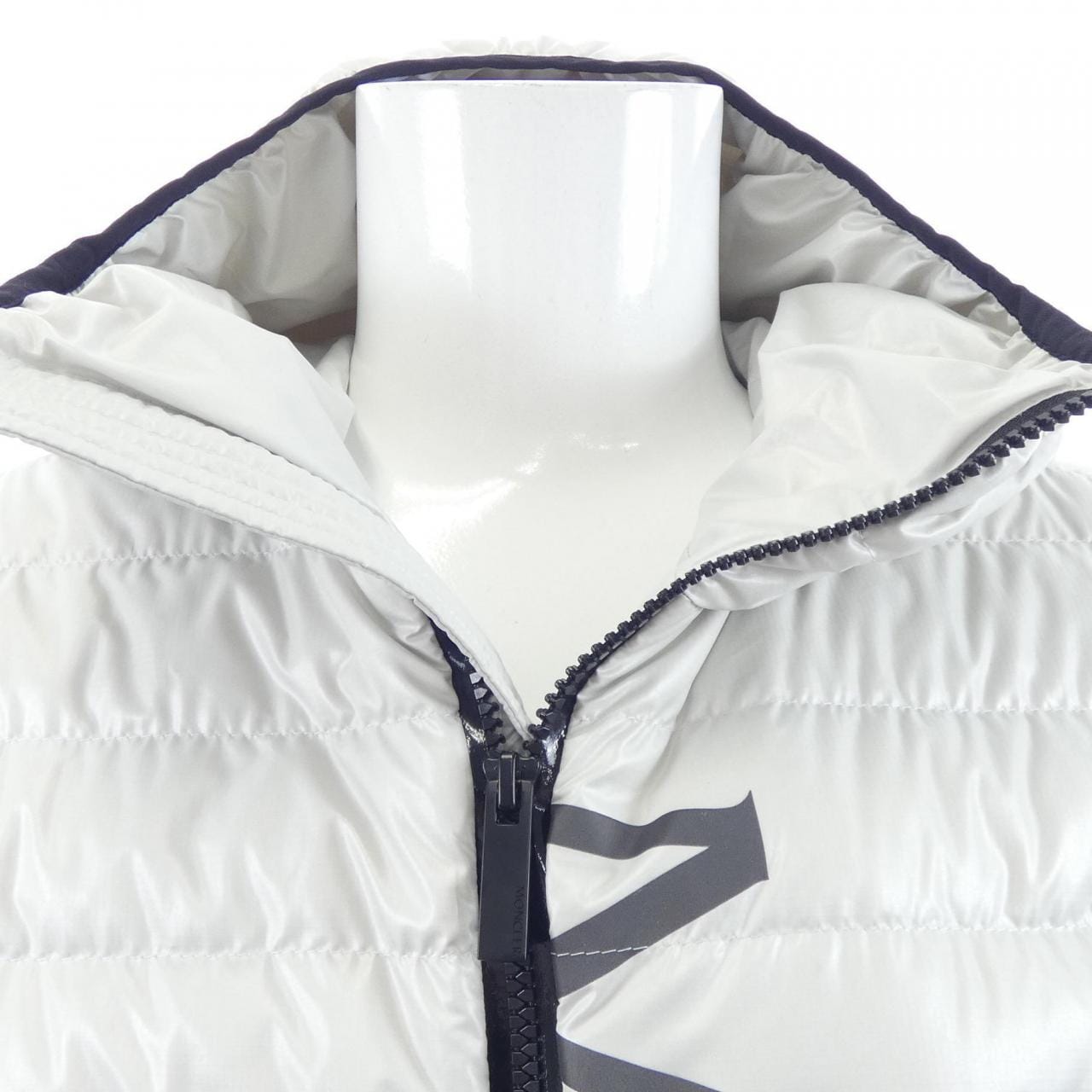 モンクレール MONCLER LAUZET ダウンジャケット