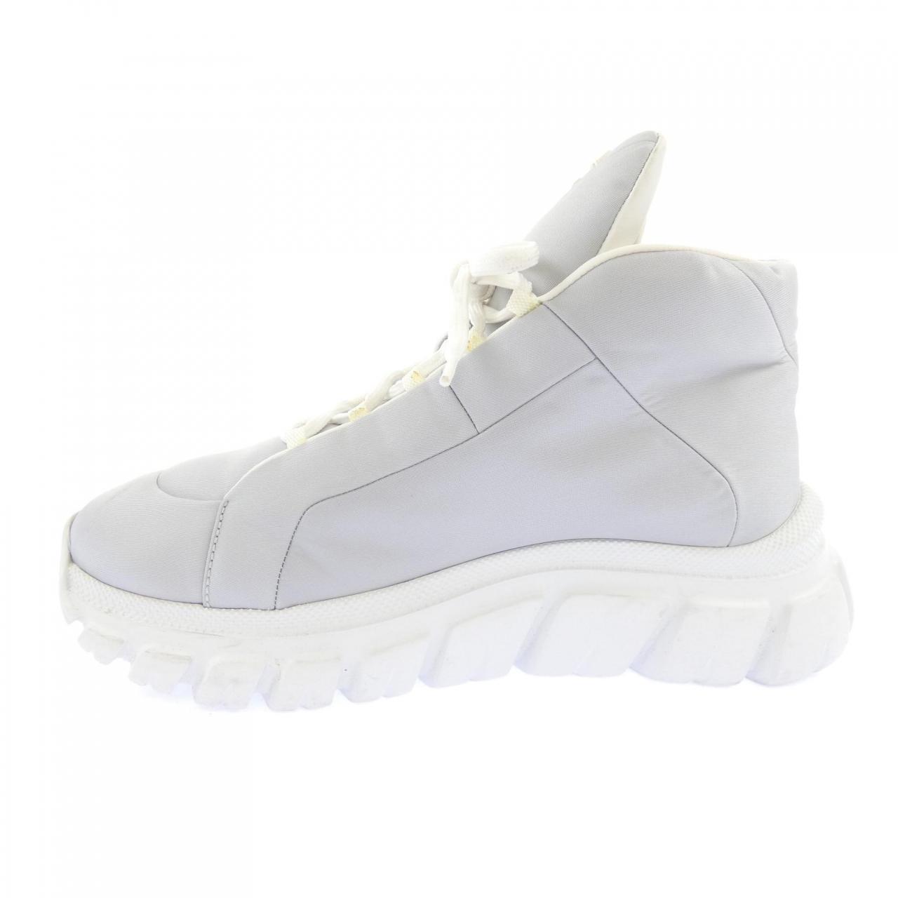 プラダ PRADA スニーカー