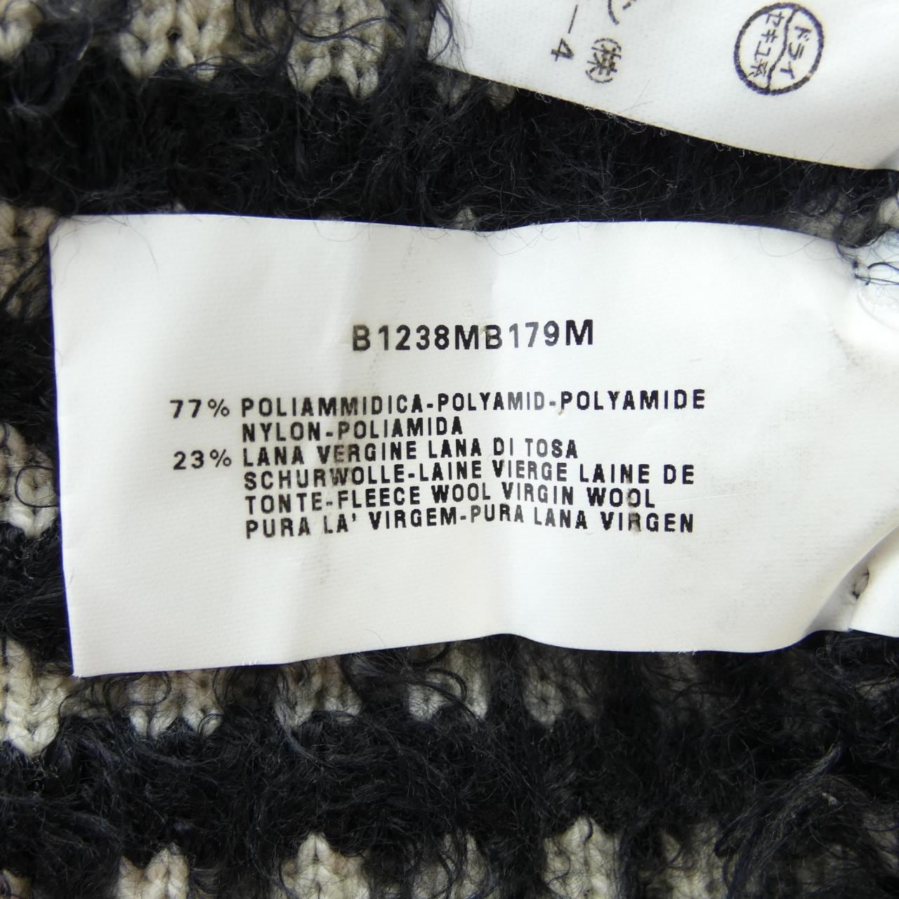 エンポリオアルマーニ EMPORIO ARMANI ニット