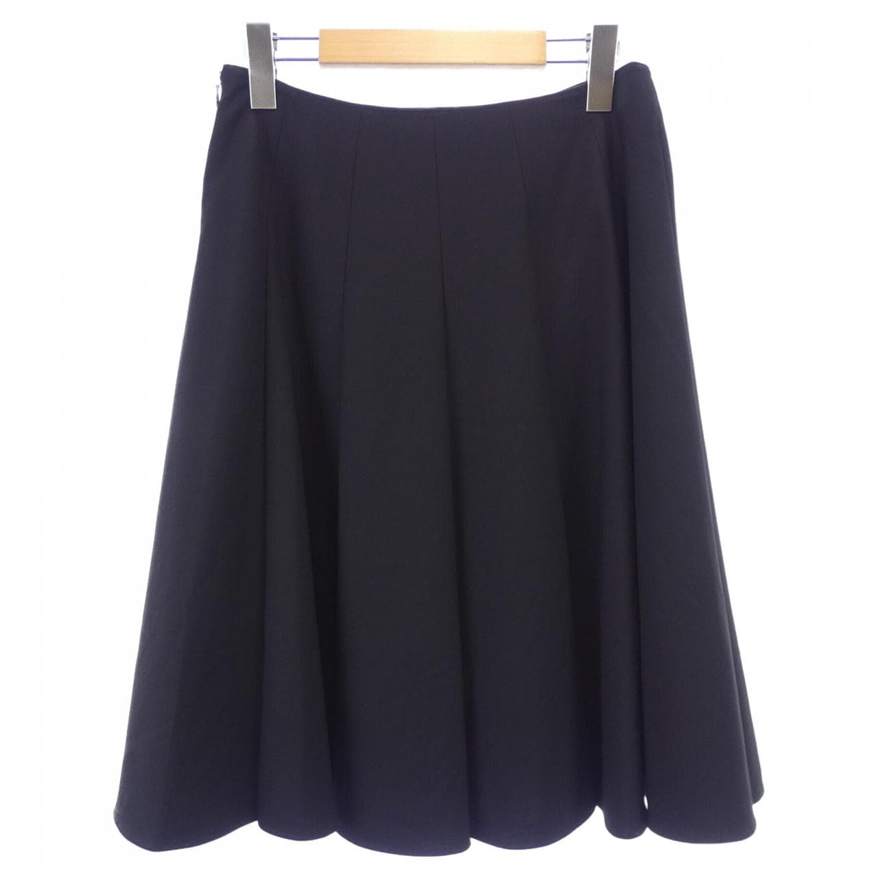 トゥービーシック TO BE CHIC スカート