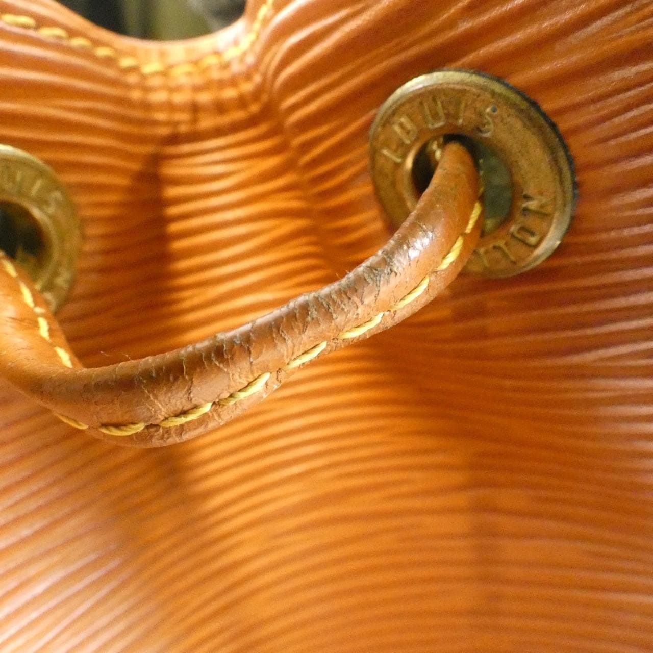 ルイヴィトン エピ ノエ M44008 ショルダーバッグ