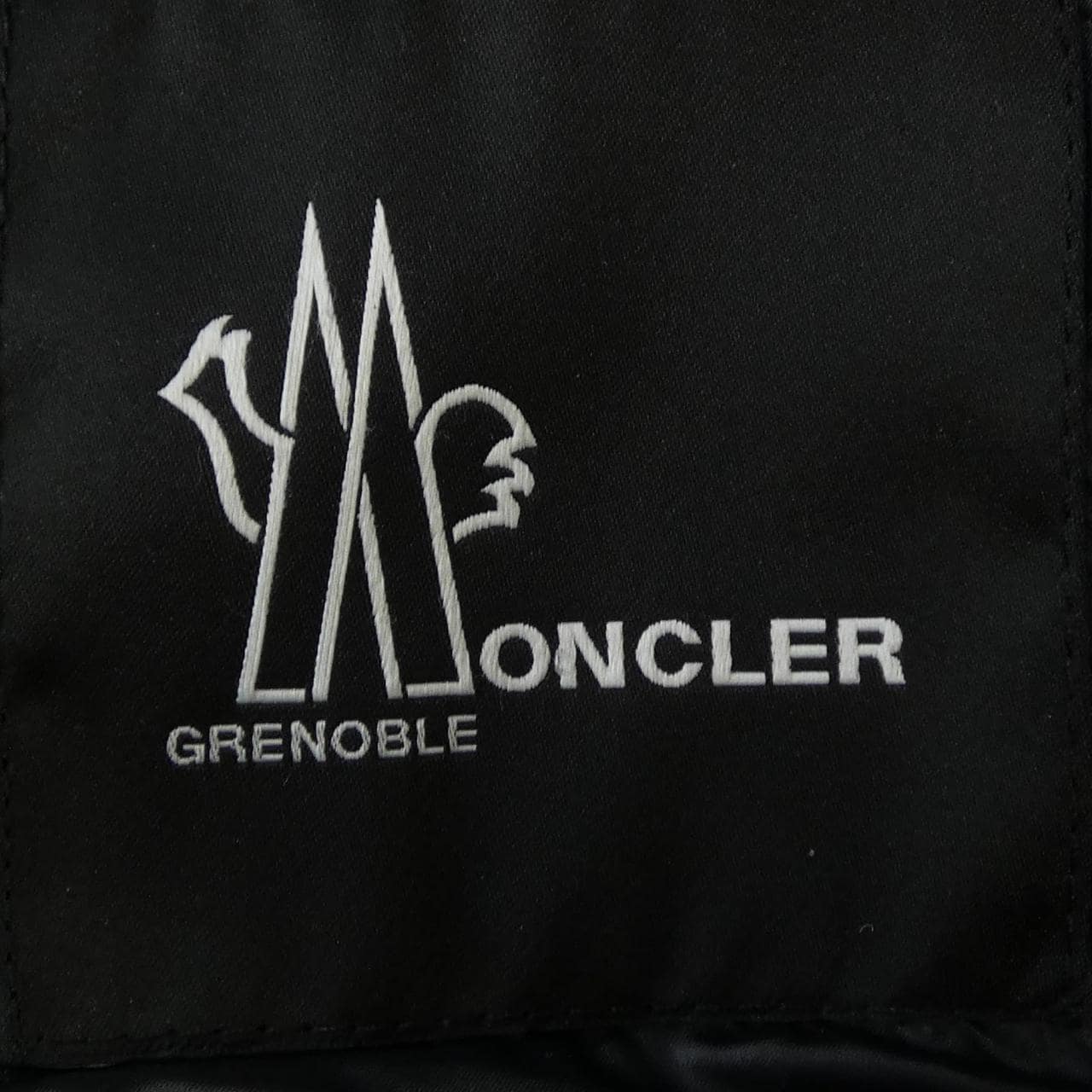 モンクレールグルノーブル MONCLER GRENOBLE C0198 BESSANS ダウンジャケット