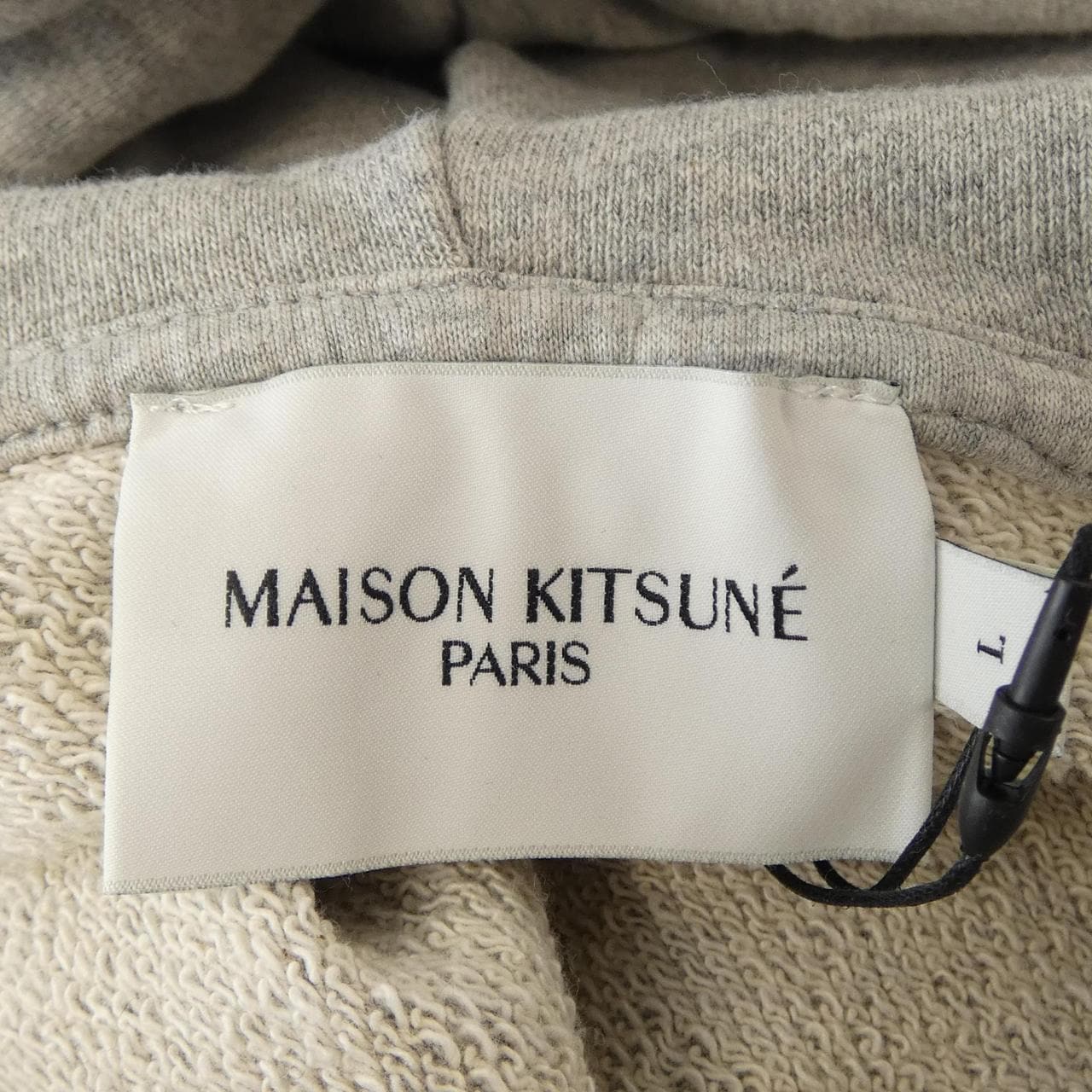 メゾンキツネ MAISON KITSUNE IU00355KM0001 パーカー