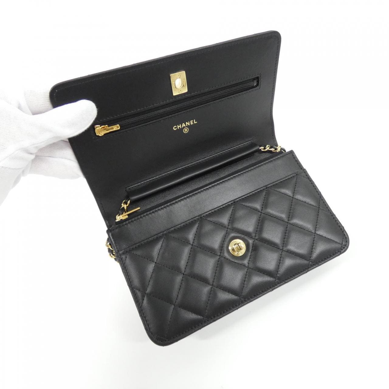 【未使用品】シャネル AP4241 チェーンウォレット