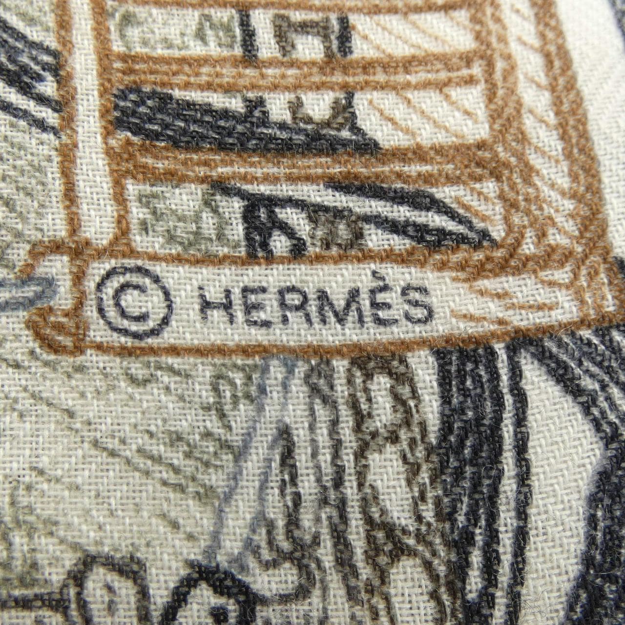 エルメス HERMES エルメスの世界 H244230S カレジェアン140 ショール