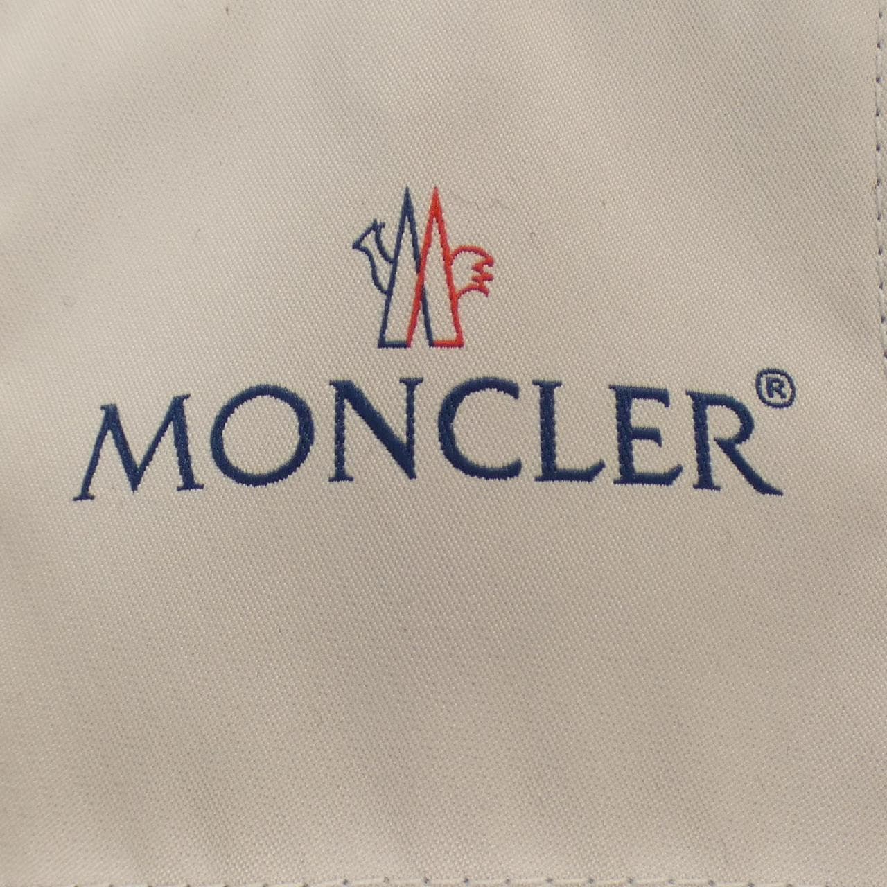 モンクレール MONCLER ダウンジャケット