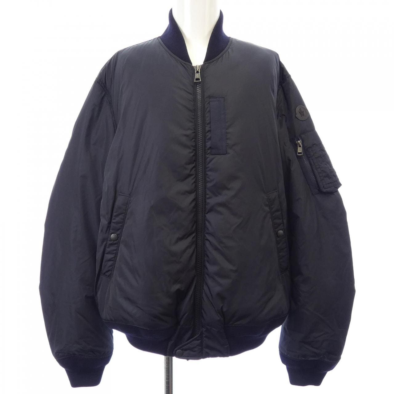 モンクレール MONCLER ダウンジャケット