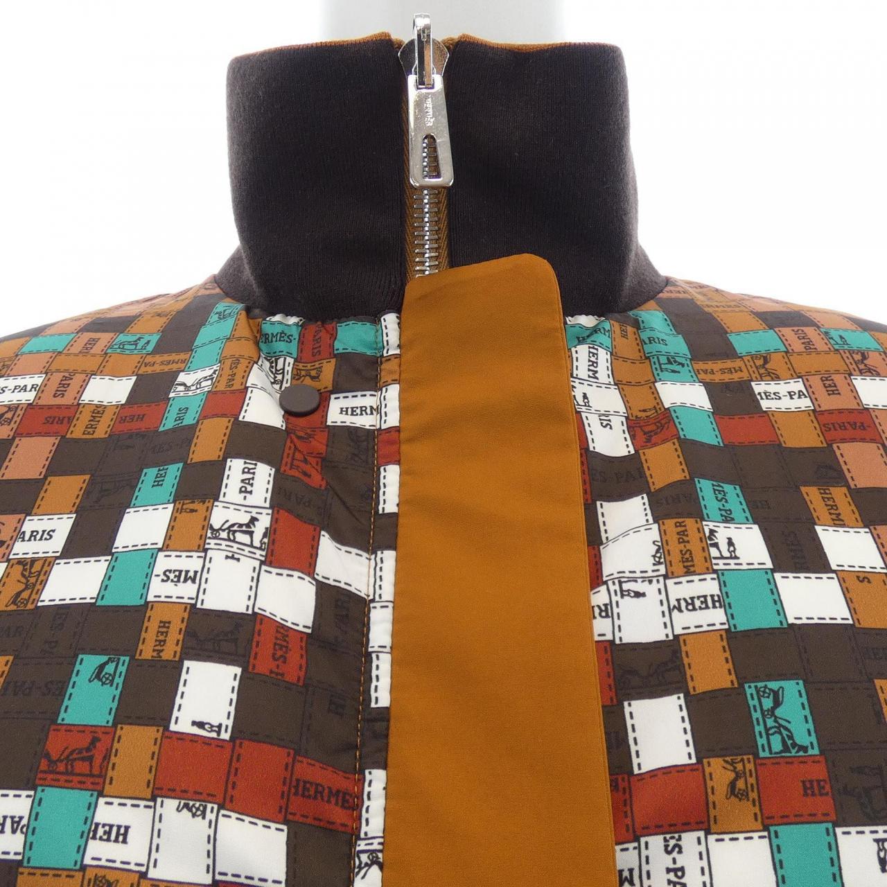 エルメス HERMES ボリュデュック *97-7110β. ダウンジャケット