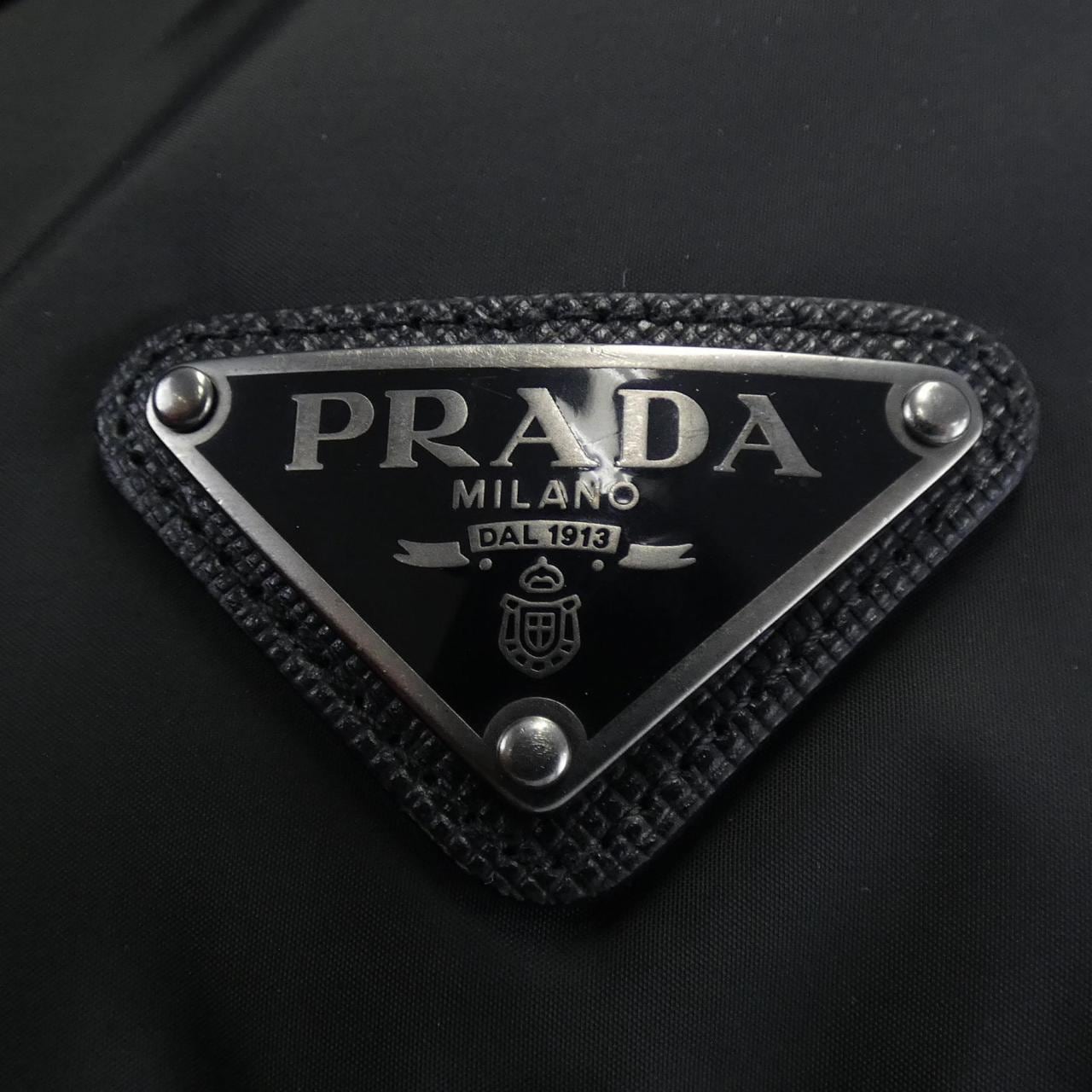 プラダ PRADA ダウンジャケット