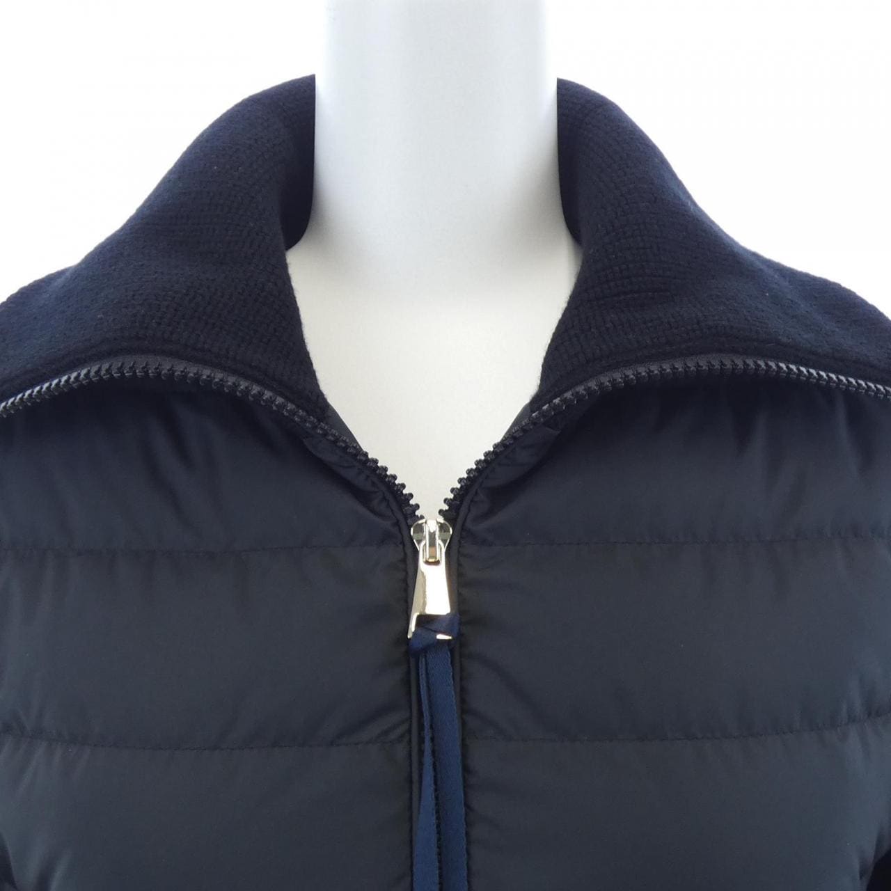 モンクレール MONCLER K20939B00035 ダウンジャケット