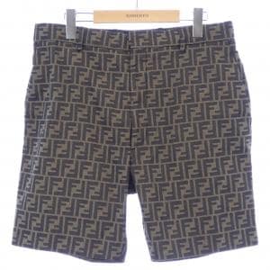 フェンディ FENDI FB0521 A6WJ ショートパンツ