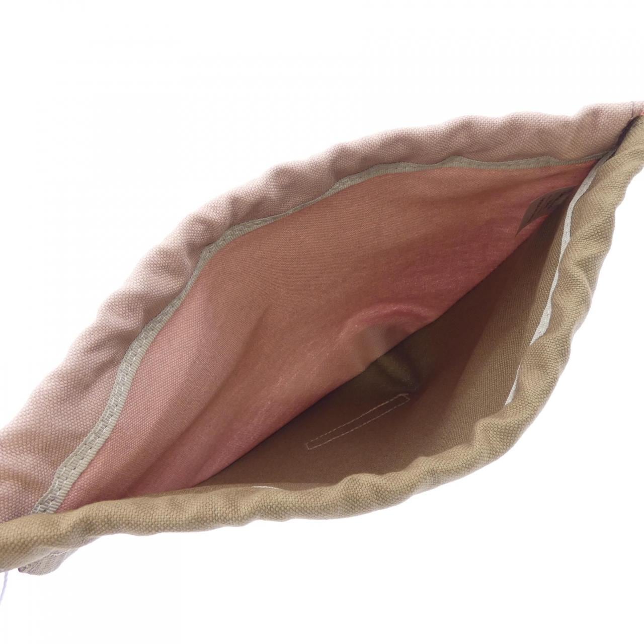 マルニ MARNI POUCH