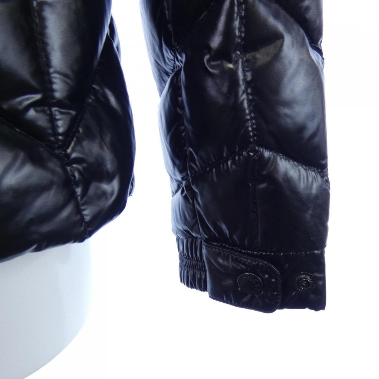 モンクレール MONCLER BERRIAT ダウンジャケット