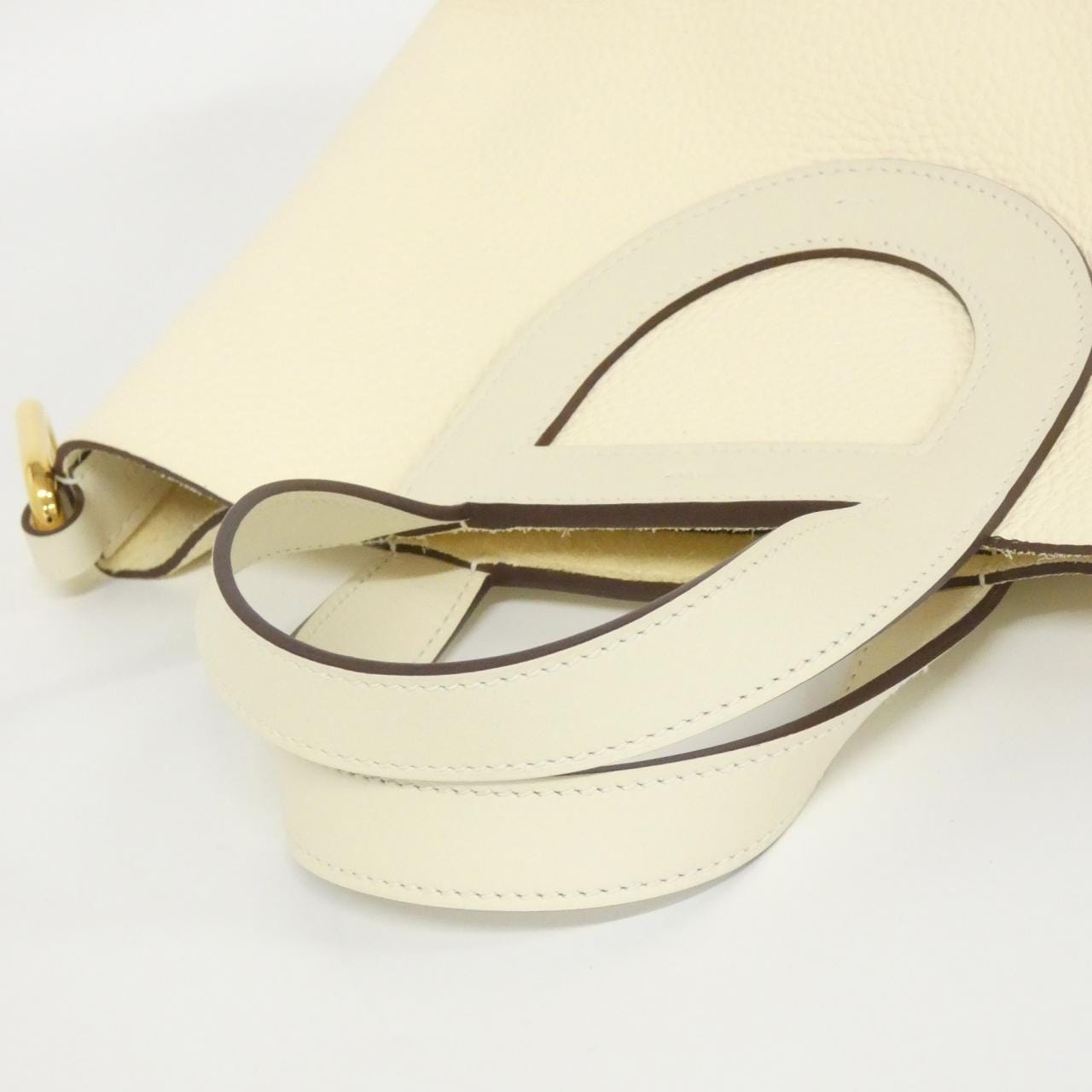 エルメス イン ザ ループ 18cm 084274CC バッグ